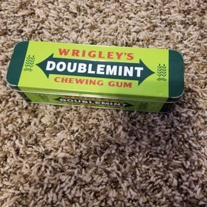 Double mint chewing gum box